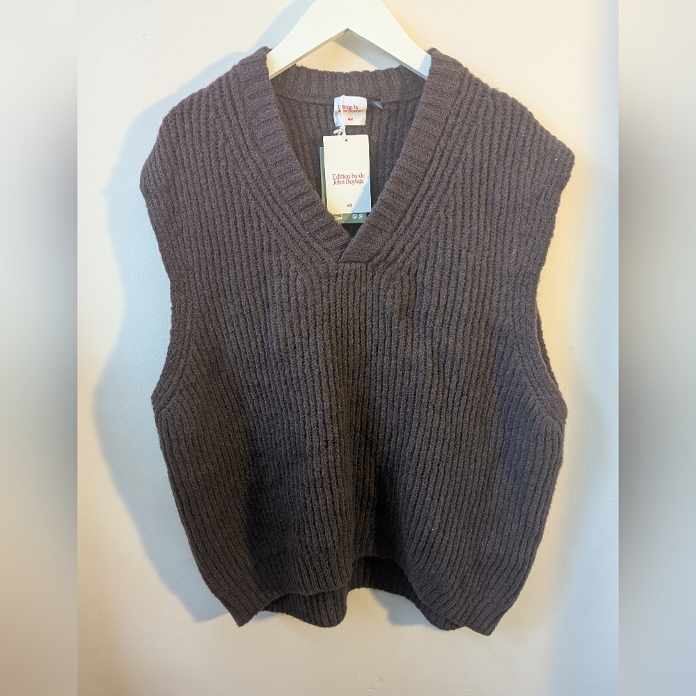 Edition By John Boyega For H&M Men's Dark Brown V-Neck Sweater Vest